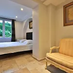 Emeraude Hoteliere 3* Ζουάν λε Πιν