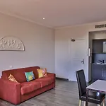 Ξενοδοχείο με διαμερίσματα Emeraude Hoteliere 3*