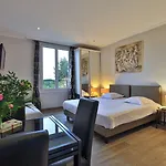 Ξενοδοχείο με διαμερίσματα Emeraude Hoteliere