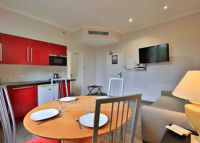 Emeraude Hoteliere Juan-les-Pins