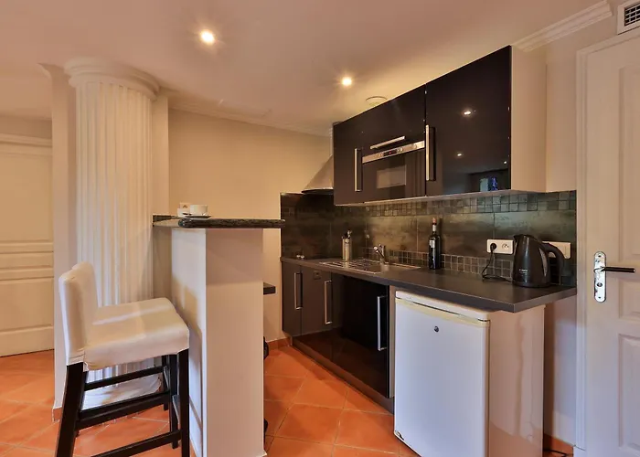 Emeraude Hoteliere Aparthotel Juan-les-Pins