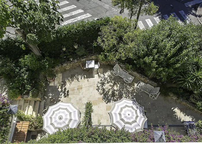 Emeraude Hoteliere Aparthotel 3*