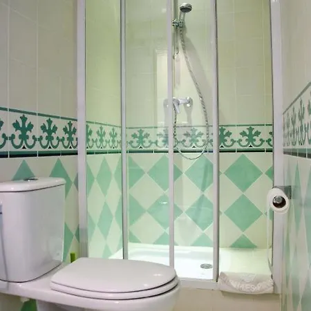Emeraude Hoteliere Апарт-готель Жюан-ле-Пен