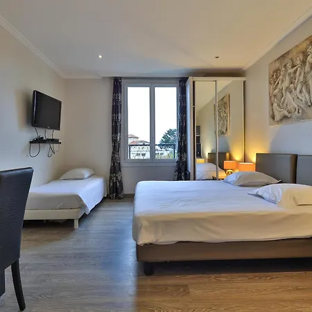 Emeraude Hoteliere Апарт-готель Жюан-ле-Пен