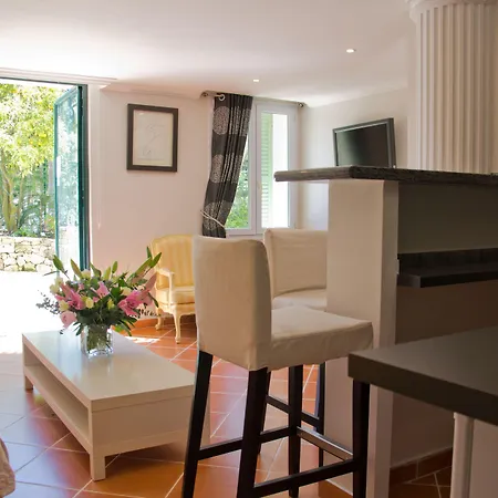 Emeraude Residence Hoteliere 3*