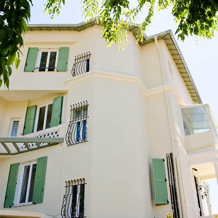 Апарт-готель Emeraude Hoteliere Жюан-ле-Пен