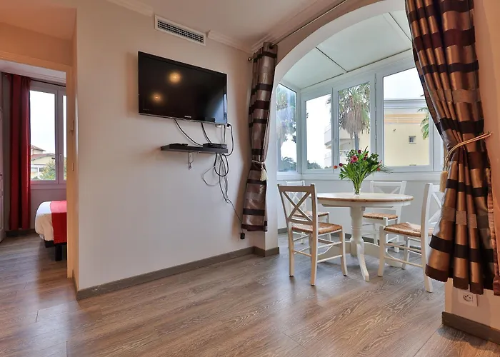 Emeraude Hoteliere Juan-les-Pins