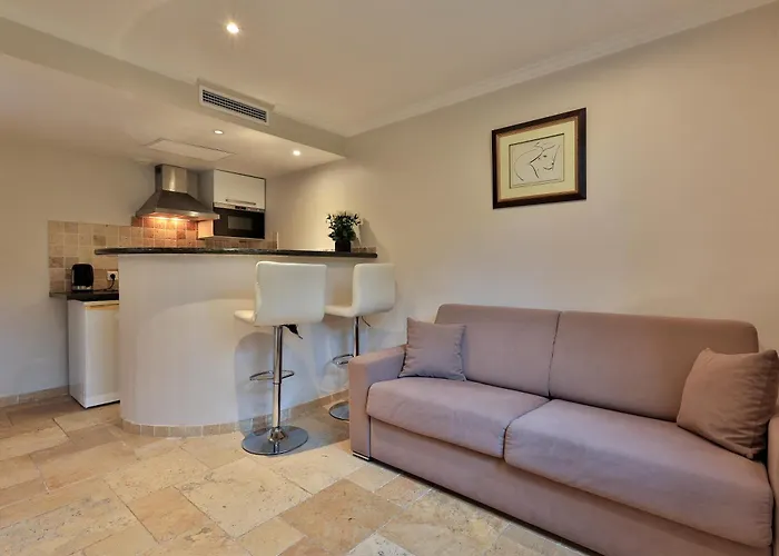 Emeraude Hoteliere מלון דירות