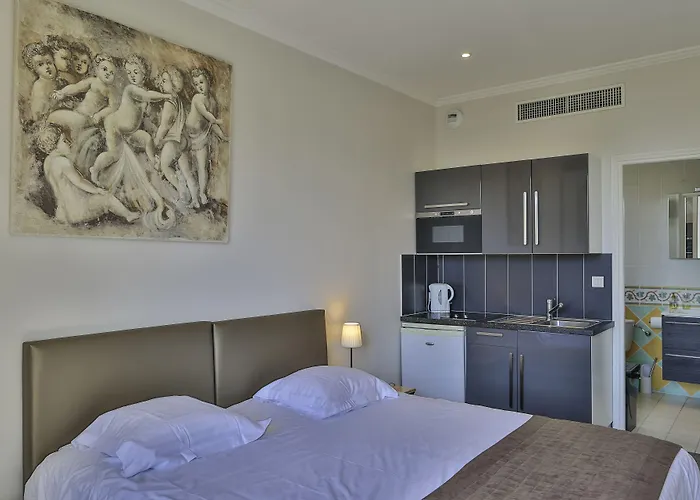 Emeraude Hoteliere Apart-hotel 3*