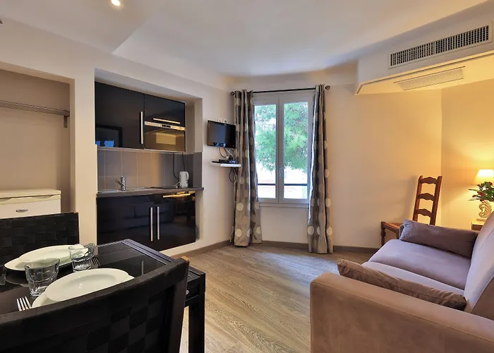 Emeraude Hoteliere Apartmanhotel Juan-les-Pins