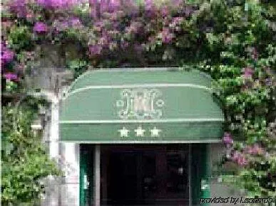 מלון דירות Emeraude Hoteliere 3*